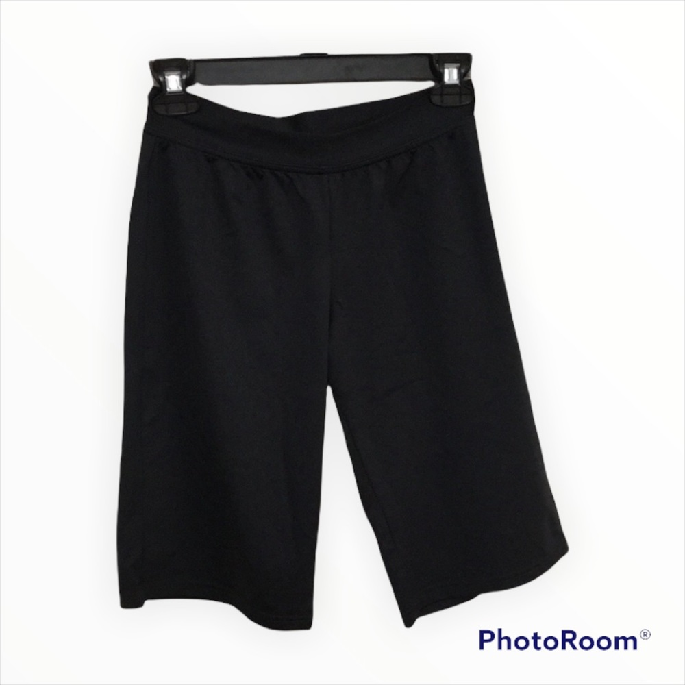 Black BLOCH Capri pants / activewear - comfy!